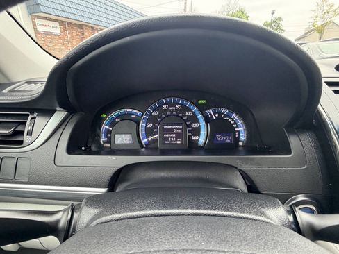 Used 2012 Toyota Camry LE FWD image 7