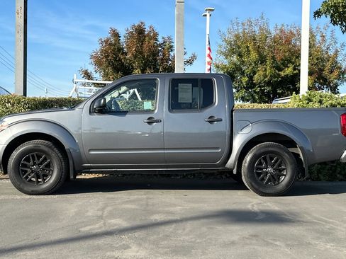 Certified 2019 Nissan Frontier SV image 7