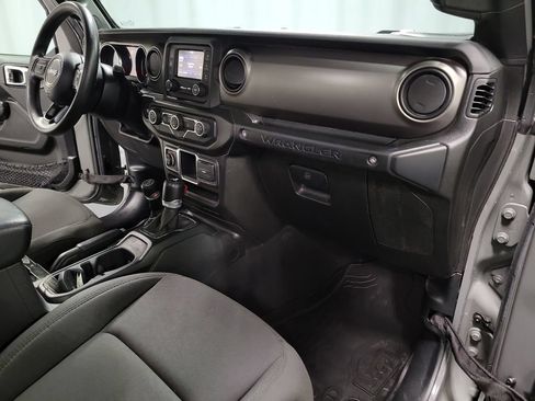 Used 2020 Jeep Wrangler Unlimited Sport AWD/4WD image 34