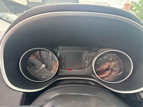 Used 2018 Jeep Compass Latitude FWD image 7