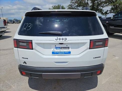 New 2026 Jeep Cherokee Laredo AWD/4WD image 36