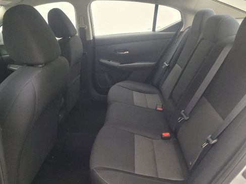 Used 2022 Nissan Sentra SV FWD image 18