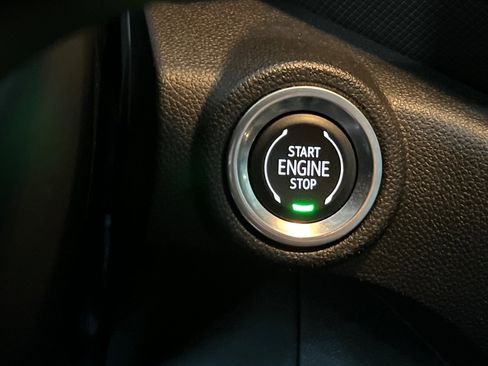 Certified 2021 Chevrolet TrailBlazer LT w/ Convenience Package image 21