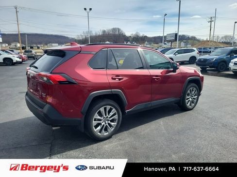 Used 2023 Toyota RAV4 XLE Premium image 4