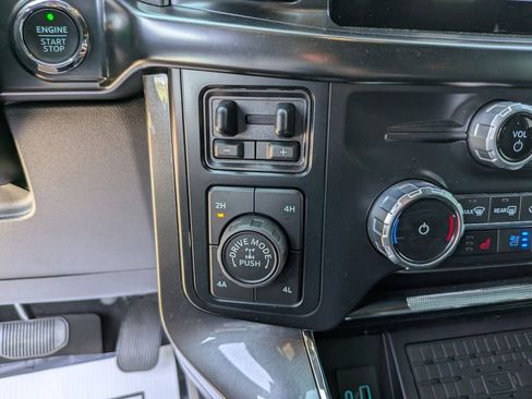 Used 2023 Ford F150 Lariat w/ Equipment Group 502A High image 31