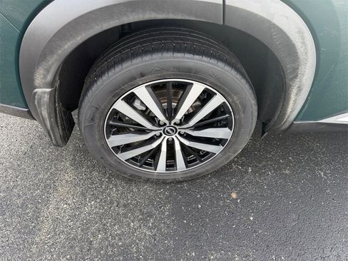 Used 2023 Nissan Pathfinder Platinum image 29