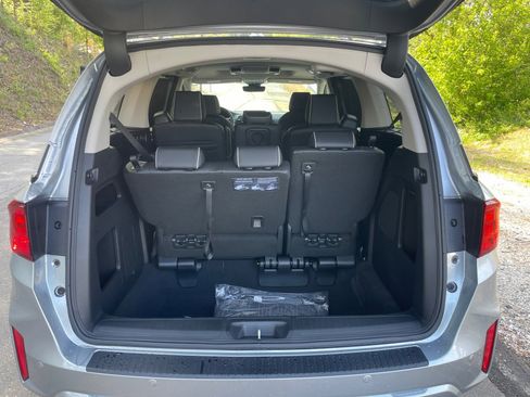 New 2026 Honda Odyssey Touring image 15