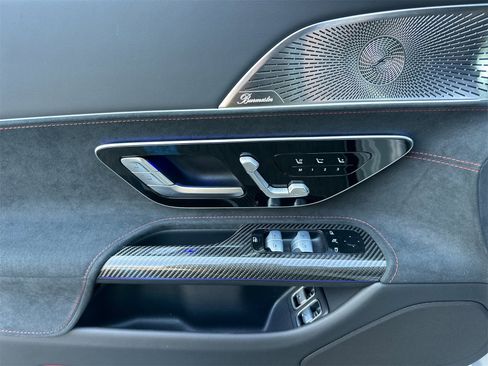 New 2025 Mercedes-Benz SL 63 AMG S e Performance 4MATIC image 12