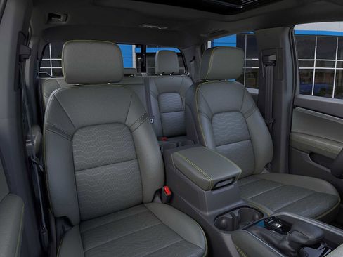 New 2026 Chevrolet Colorado ZR2 image 16