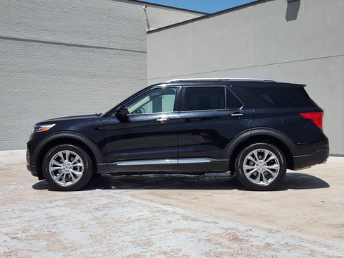 Used 2023 Ford Explorer Limited AWD/4WD image 5