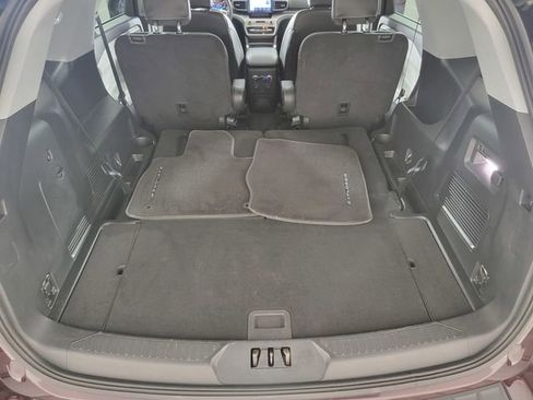 Used 2023 Ford Explorer XLT w/ Equipment Group 202A AWD/4WD image 16