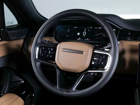 New 2026 Land Rover Range Rover Sport SE AWD/4WD image 12