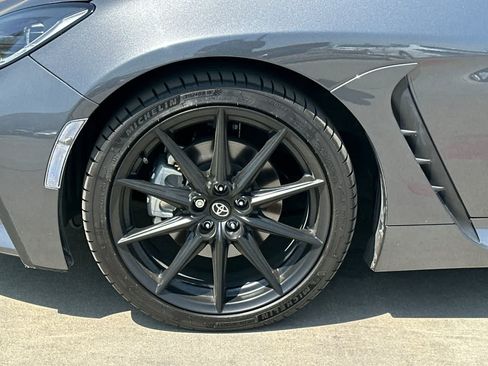 Used 2025 Toyota GR86 Premium RWD image 31
