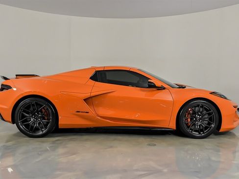 Used 2023 Chevrolet Corvette Z06 w/ Battery Protection Package RWD image 12