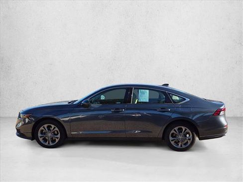 Used 2023 Honda Accord EX image 9