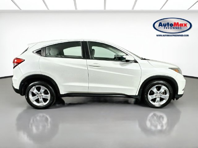 Used 2016 Honda HR-V LX image 9