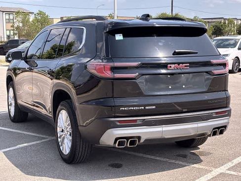 Used 2024 GMC Acadia Elevation AWD/4WD image 4