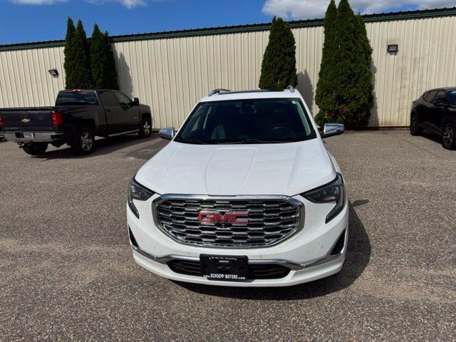 Used 2019 GMC Terrain Denali w/ GMC Pro Grade Package AWD/4WD image 2