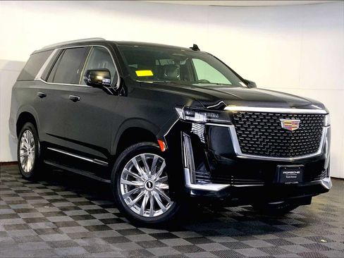 Used 2023 Cadillac Escalade Premium Luxury image 9