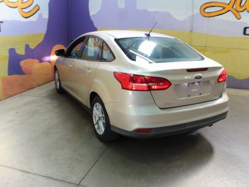 Used 2018 Ford Focus SE image 5