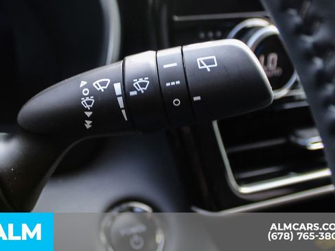 Used 2023 Toyota Highlander Limited image 31