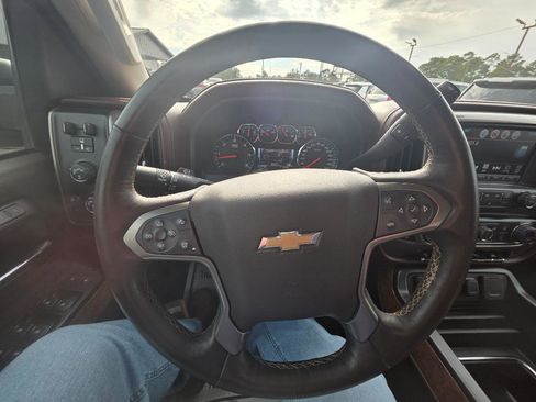 Used 2018 Chevrolet Silverado 1500 High Country image 16