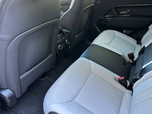 Used 2026 Land Rover Range Rover Sport Dynamic SE image 26