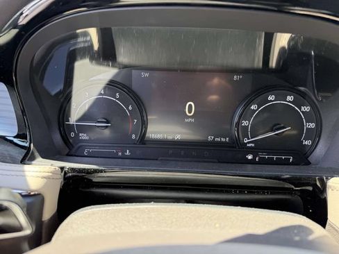 Used 2022 Lincoln Corsair AWD w/ Premium Package image 25