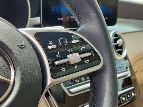 Used 2021 Mercedes-Benz GLC 300 image 30