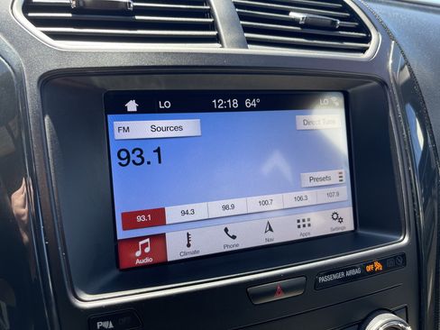 Used 2019 Ford Explorer XLT AWD/4WD image 19