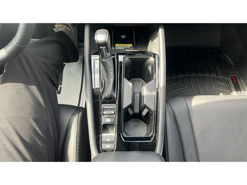 Used 2025 Honda Accord Touring image 13