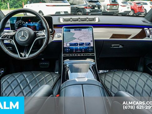 Used 2024 Mercedes-Benz S 580e 4MATIC Sedan image 25