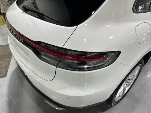 Used 2019 Porsche Macan AWD/4WD image 29