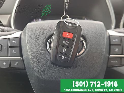 Used 2023 Toyota Highlander XLE image 72