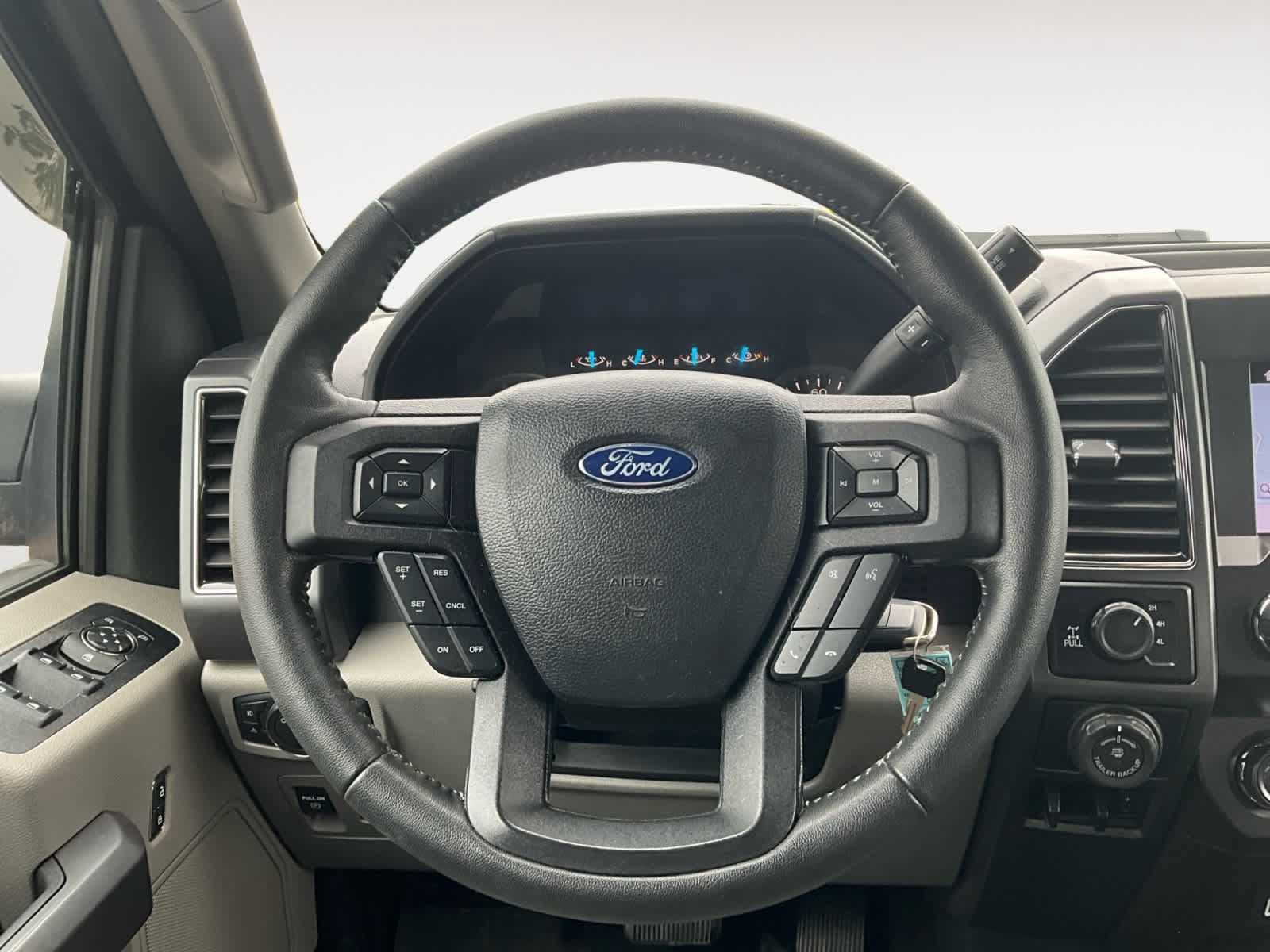 Used 2019 Ford F150 XLT w/ Equipment Group 302A Luxury AWD/4WD image 12