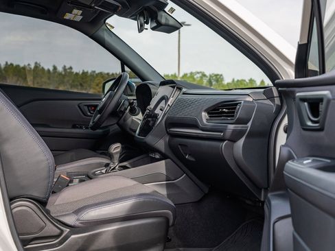 Used 2025 Subaru Forester Premium image 14