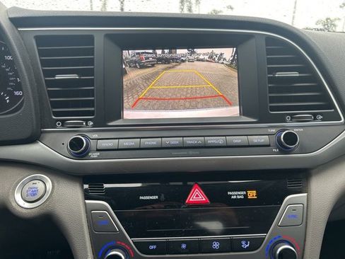 Used 2017 Hyundai Elantra SE w/ SE A/T Tech Package 03 image 11