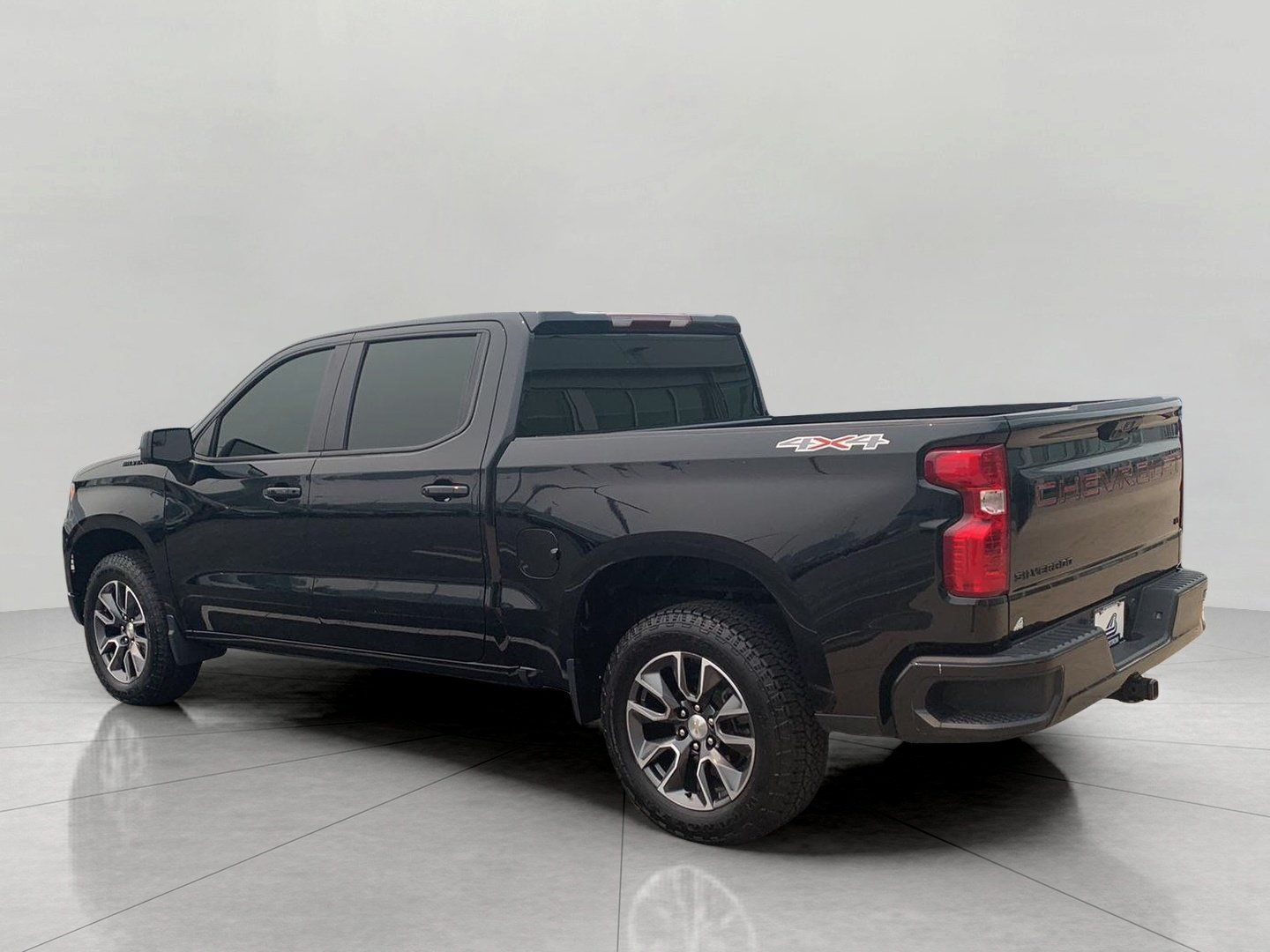 Certified 2024 Chevrolet Silverado 1500 LT AWD/4WD image 5