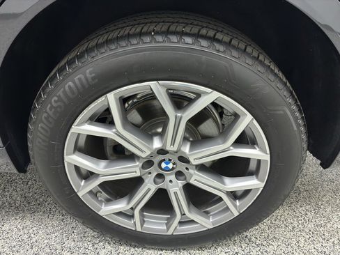 Used 2020 BMW X7 xDrive40i w/ Premium Package image 15