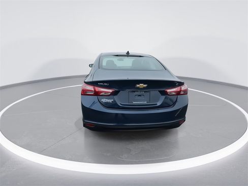 Used 2022 Chevrolet Malibu LT image 7