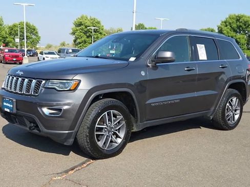 Used 2020 Jeep Grand Cherokee Laredo w/ Quick Order Package 2BN North AWD/4WD image 4