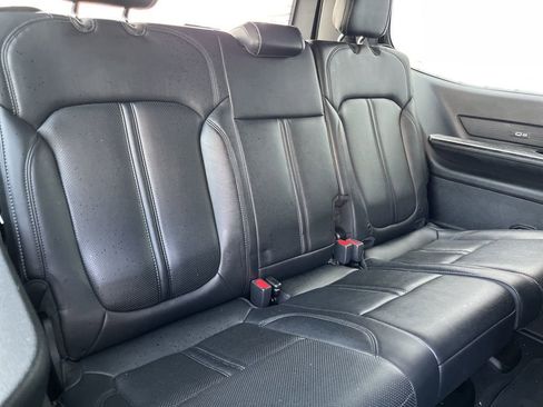 Used 2022 Jeep Wagoneer Series III image 49