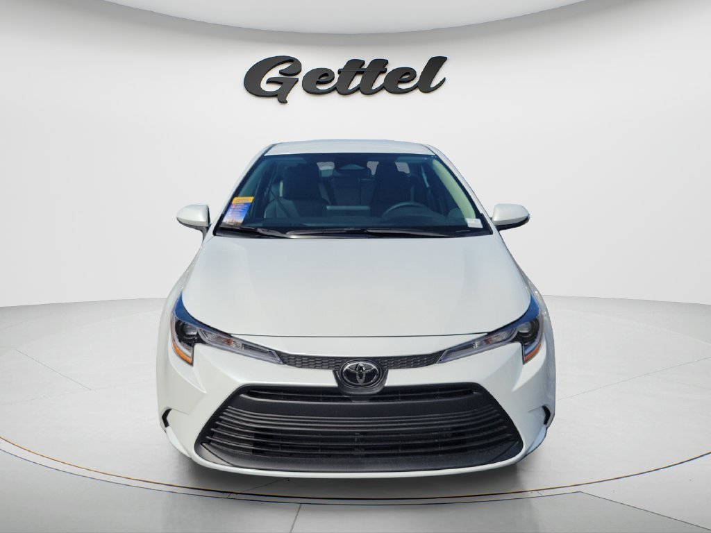 New 2026 Toyota Corolla LE FWD image 2