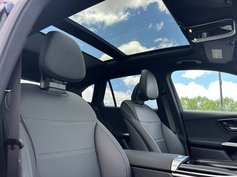 Certified 2026 Mercedes-Benz GLC 300 4MATIC image 18