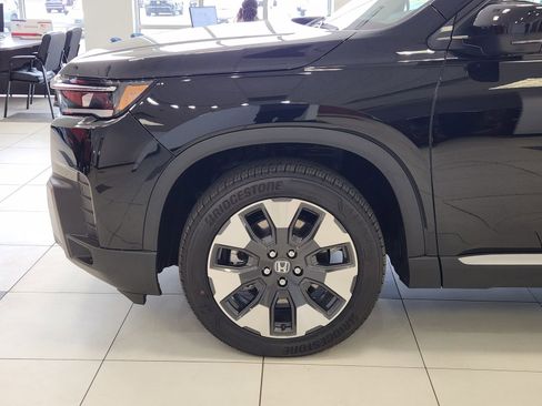 New 2026 Honda Pilot Elite image 9