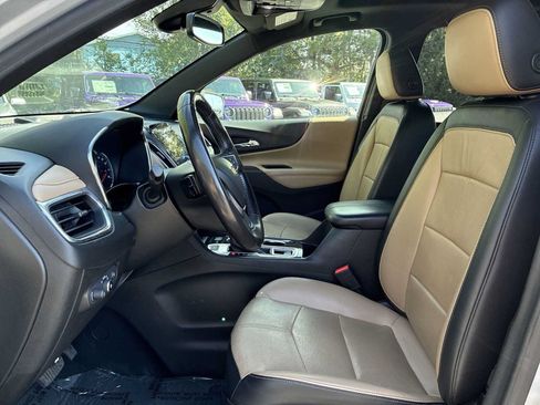 Used 2022 Chevrolet Equinox Premier AWD/4WD image 13