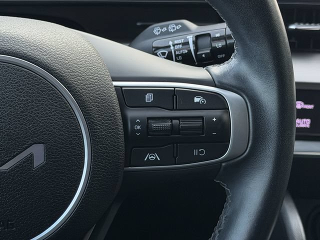 Used 2023 Kia Sportage EX FWD image 13