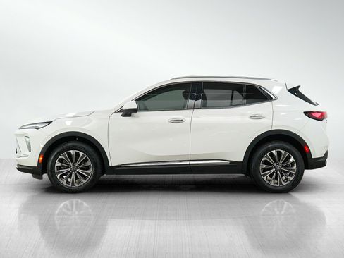 Used 2024 Buick Envision Preferred AWD/4WD image 2