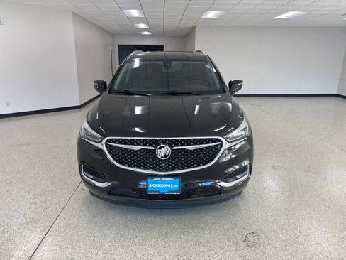 Used 2018 Buick Enclave Avenir w/ Avenir Technology Package image 2