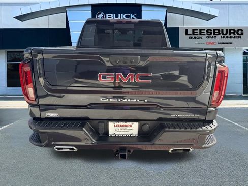 Used 2022 GMC Sierra 1500 Denali w/ Denali Carbonpro Edition AWD/4WD image 6